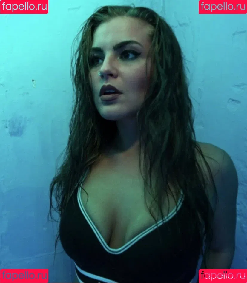 Sonya Tayurskaya Onlyfans Photo Gallery 