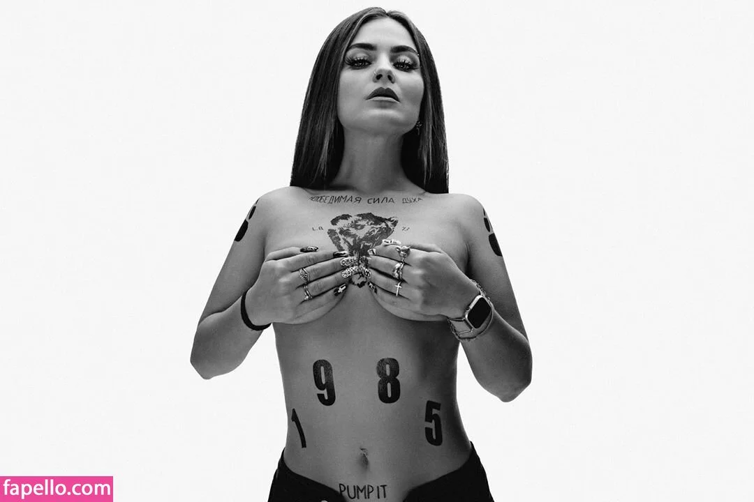 Sonya Tayurskaya Onlyfans Photo Gallery 