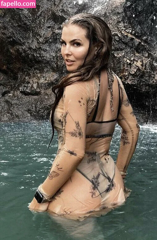 Sonya Tayurskaya Onlyfans Photo Gallery 