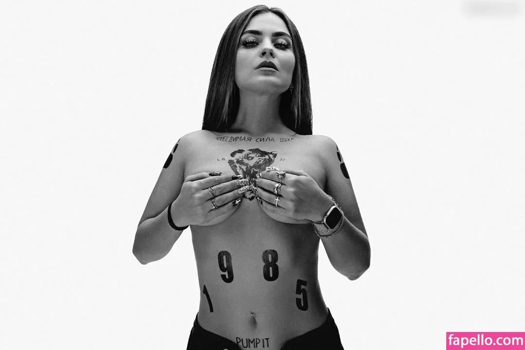 Sonya Tayurskaya Onlyfans Photo Gallery 