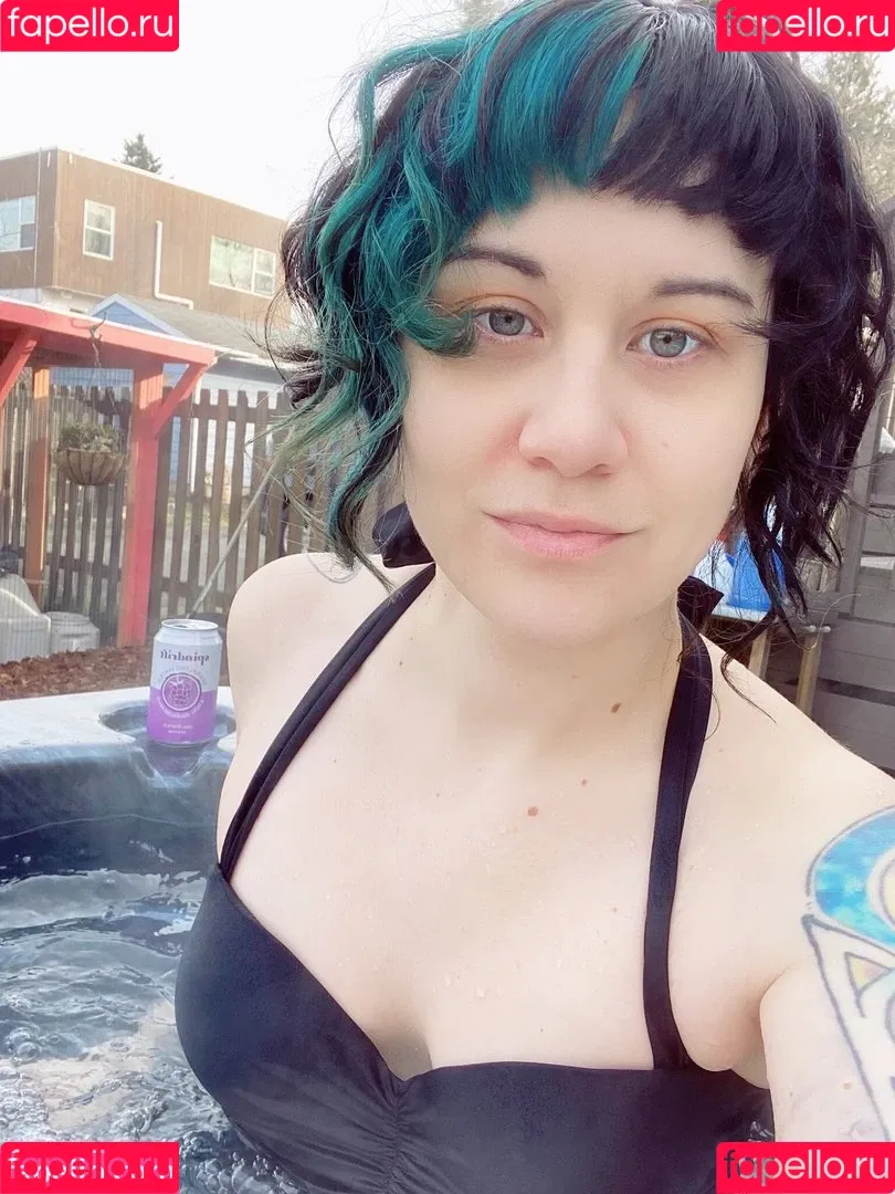 Holly Conrad Onlyfans Photo Gallery 