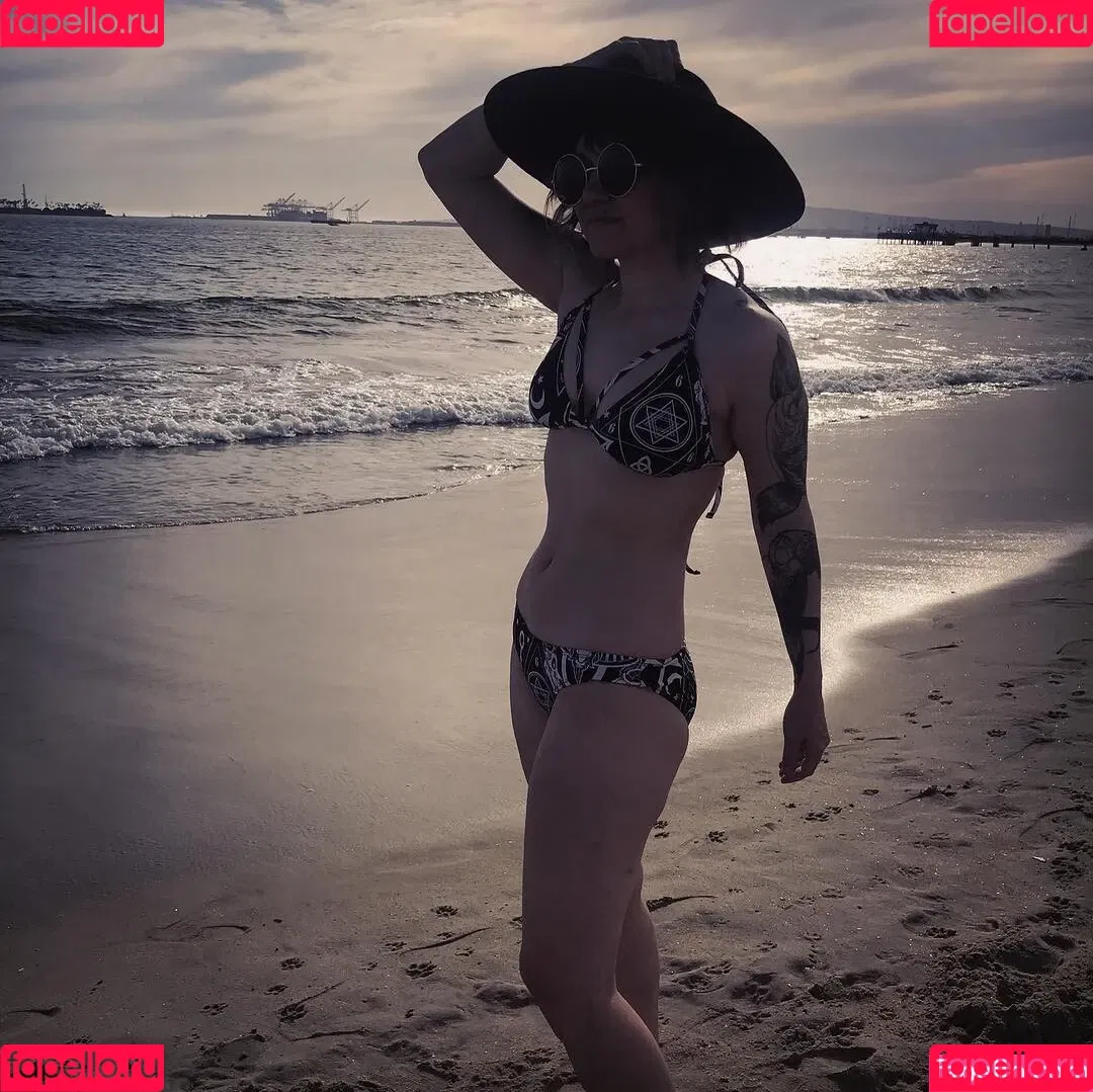 Holly Conrad Onlyfans Photo Gallery 