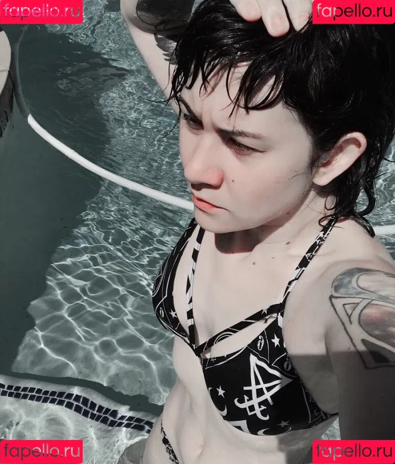 Holly Conrad Onlyfans Photo Gallery 