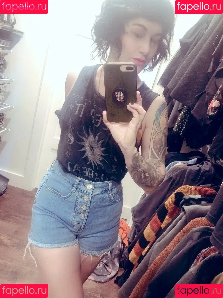 Holly Conrad Onlyfans Photo Gallery 