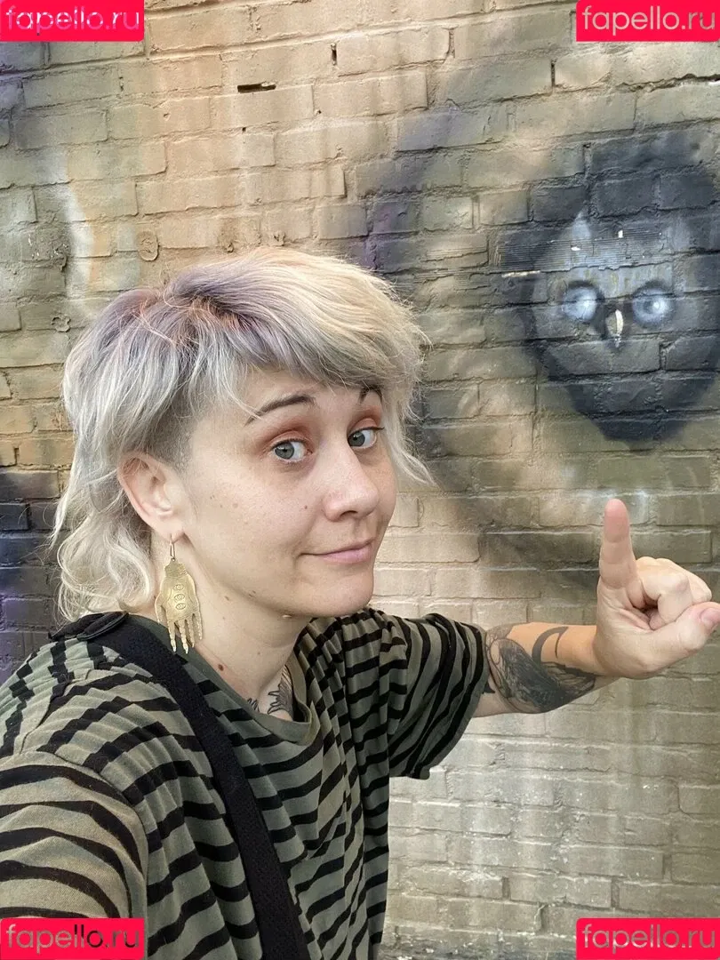 Holly Conrad Onlyfans Photo Gallery 