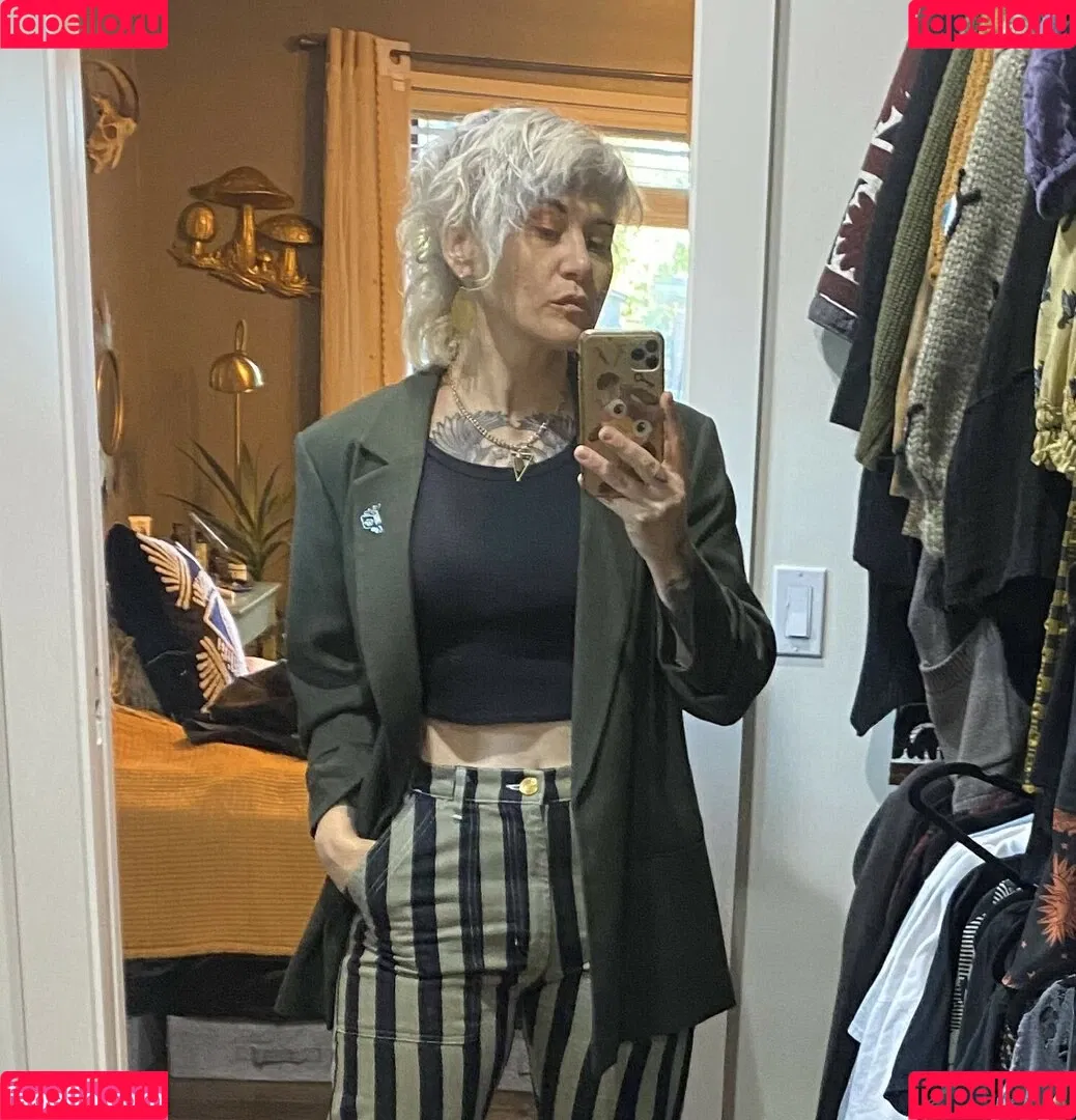 Holly Conrad Onlyfans Photo Gallery 