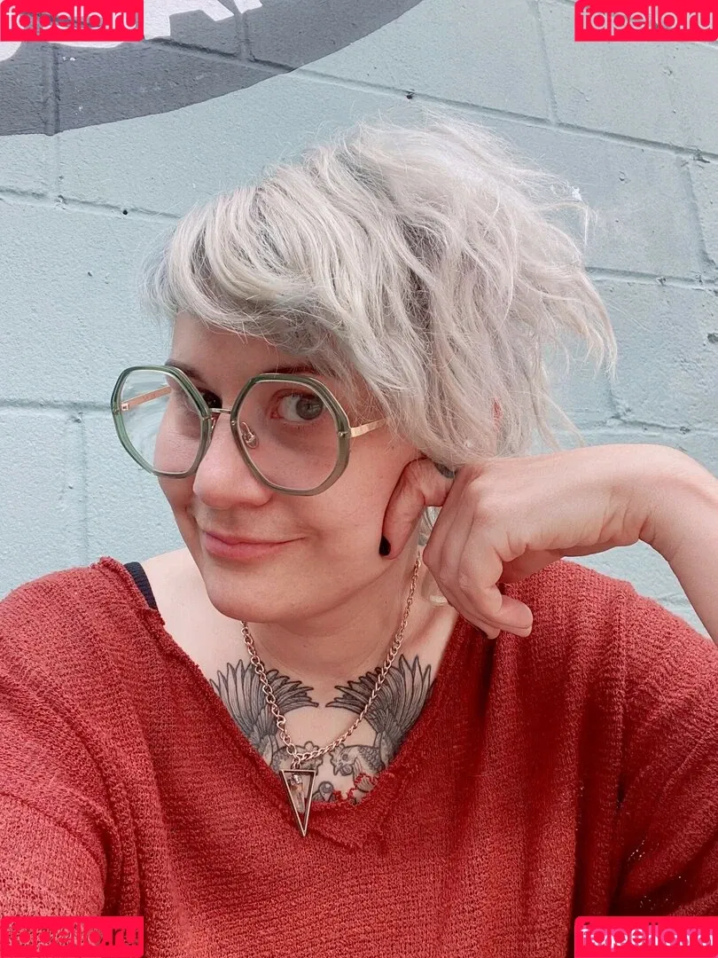 Holly Conrad Onlyfans Photo Gallery 