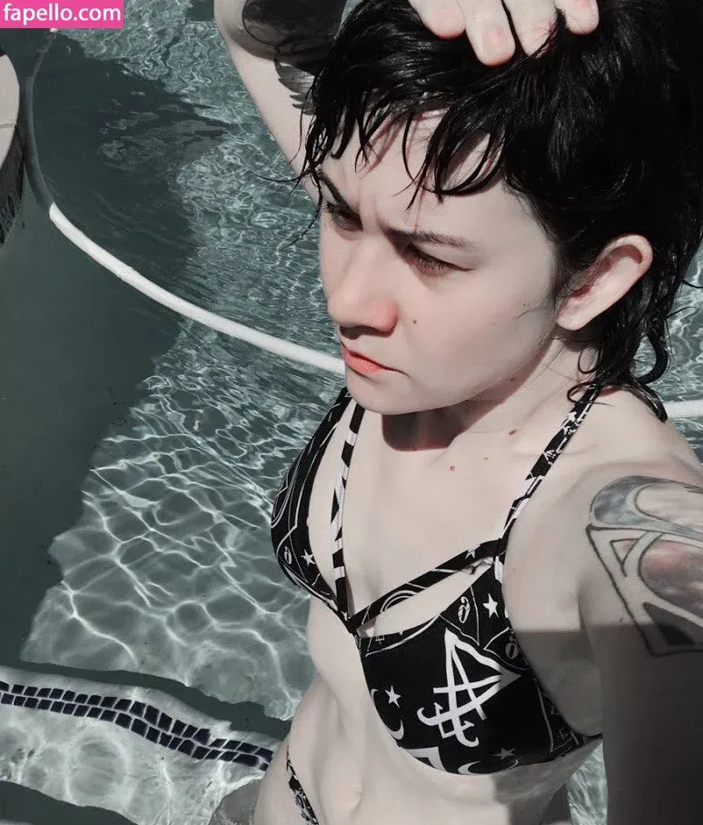 Holly Conrad Onlyfans Photo Gallery 