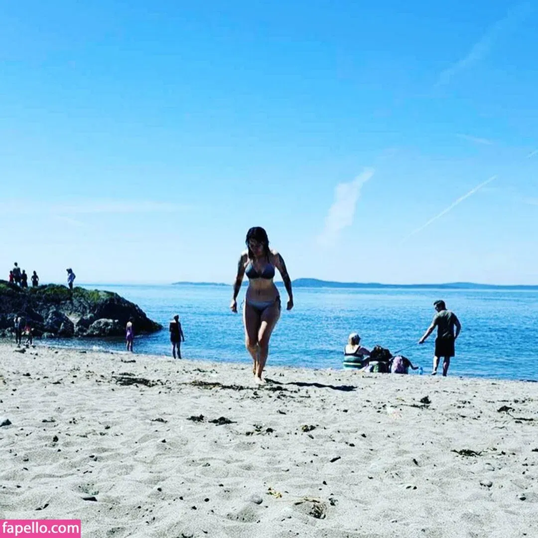 Holly Conrad Onlyfans Photo Gallery 