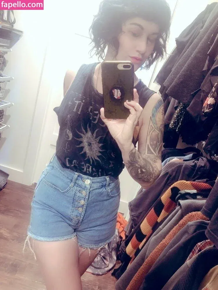 Holly Conrad Onlyfans Photo Gallery 