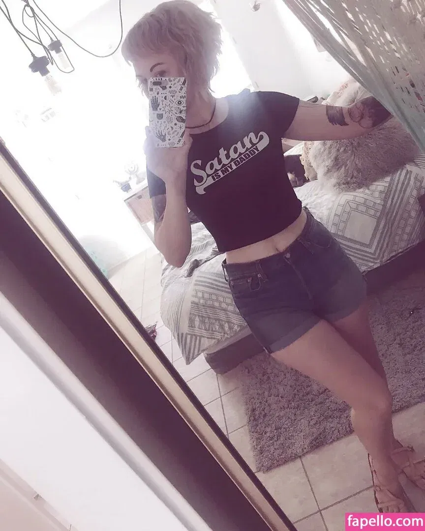 Holly Conrad Onlyfans Photo Gallery 