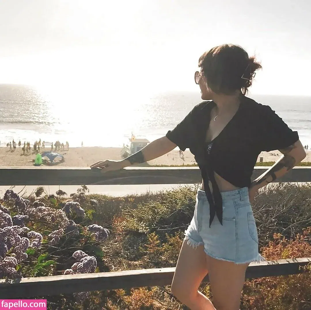 Holly Conrad Onlyfans Photo Gallery 