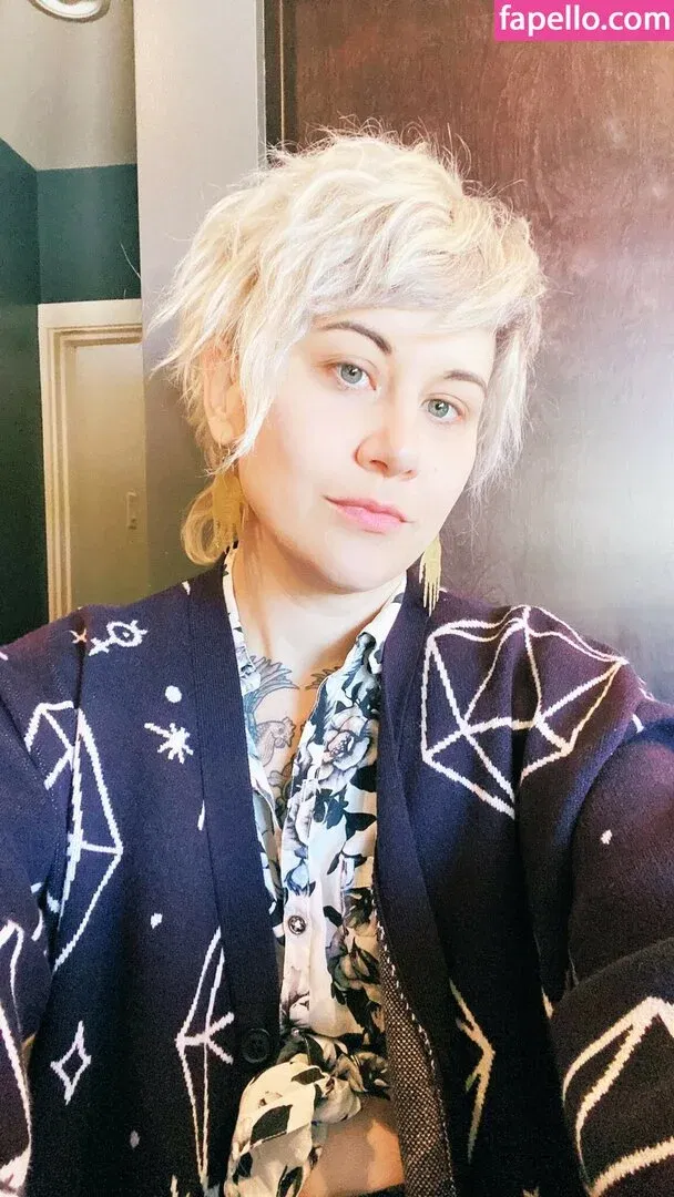 Holly Conrad Onlyfans Photo Gallery 