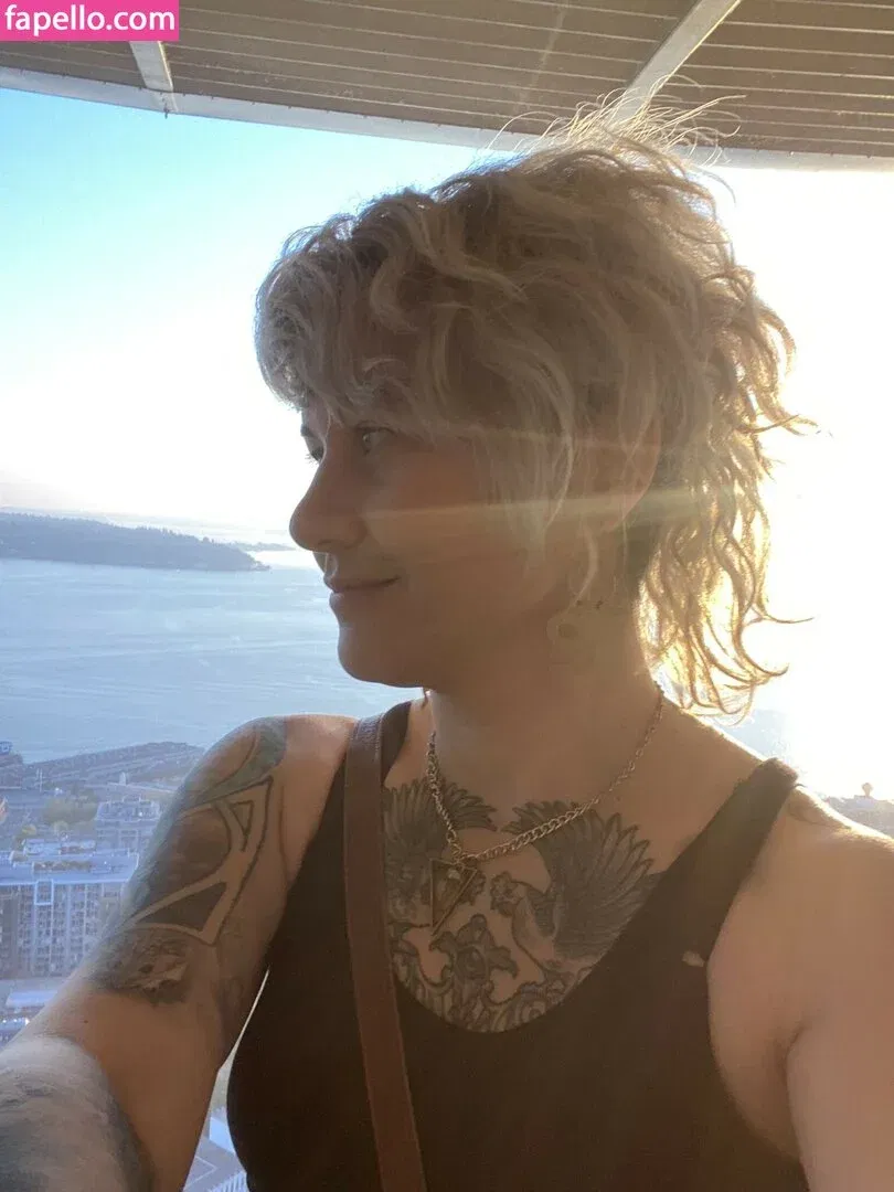 Holly Conrad Onlyfans Photo Gallery 