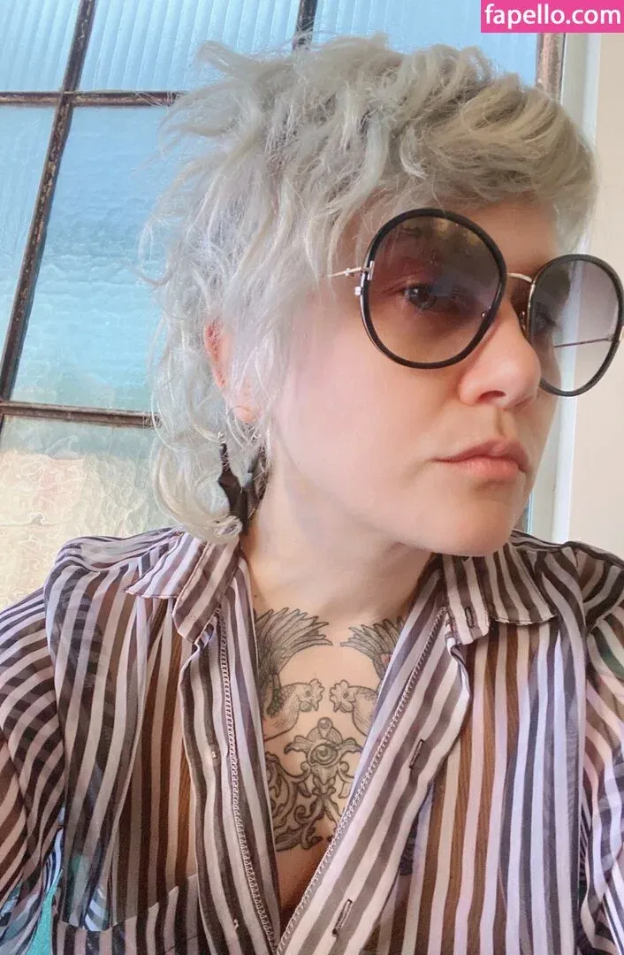 Holly Conrad Onlyfans Photo Gallery 