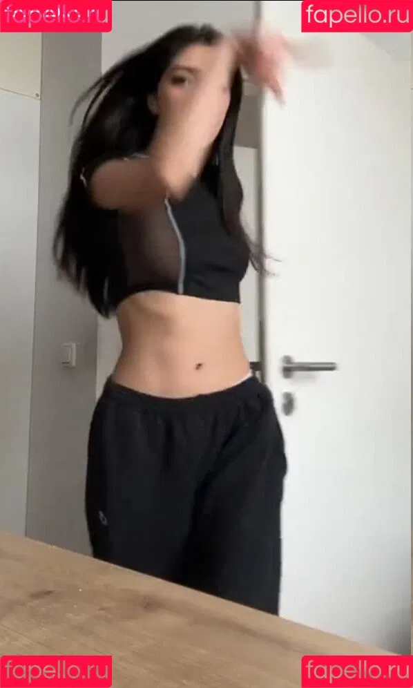 Dani Klieber Onlyfans Photo Gallery 