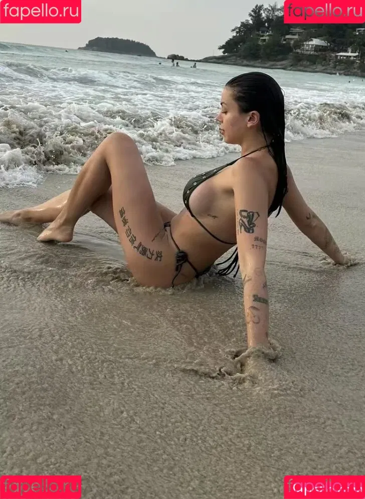 Honeybumofficial Onlyfans Photo Gallery 