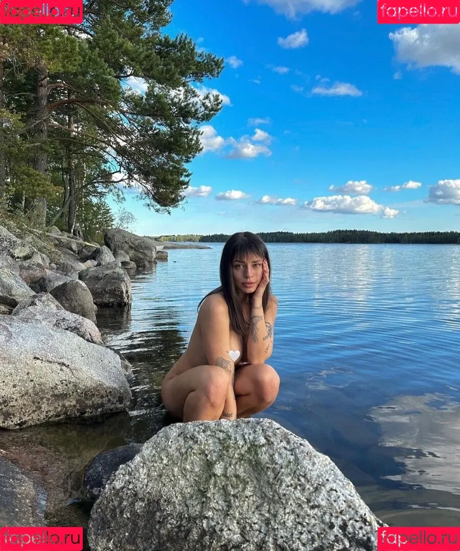 Honeybumofficial Onlyfans Photo Gallery 