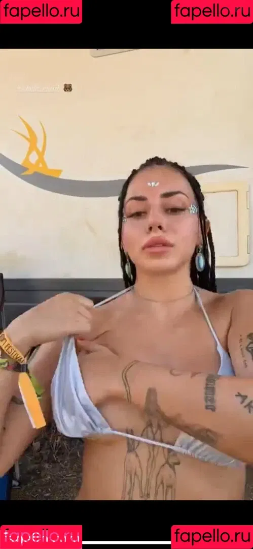 Honeybumofficial Onlyfans Photo Gallery 
