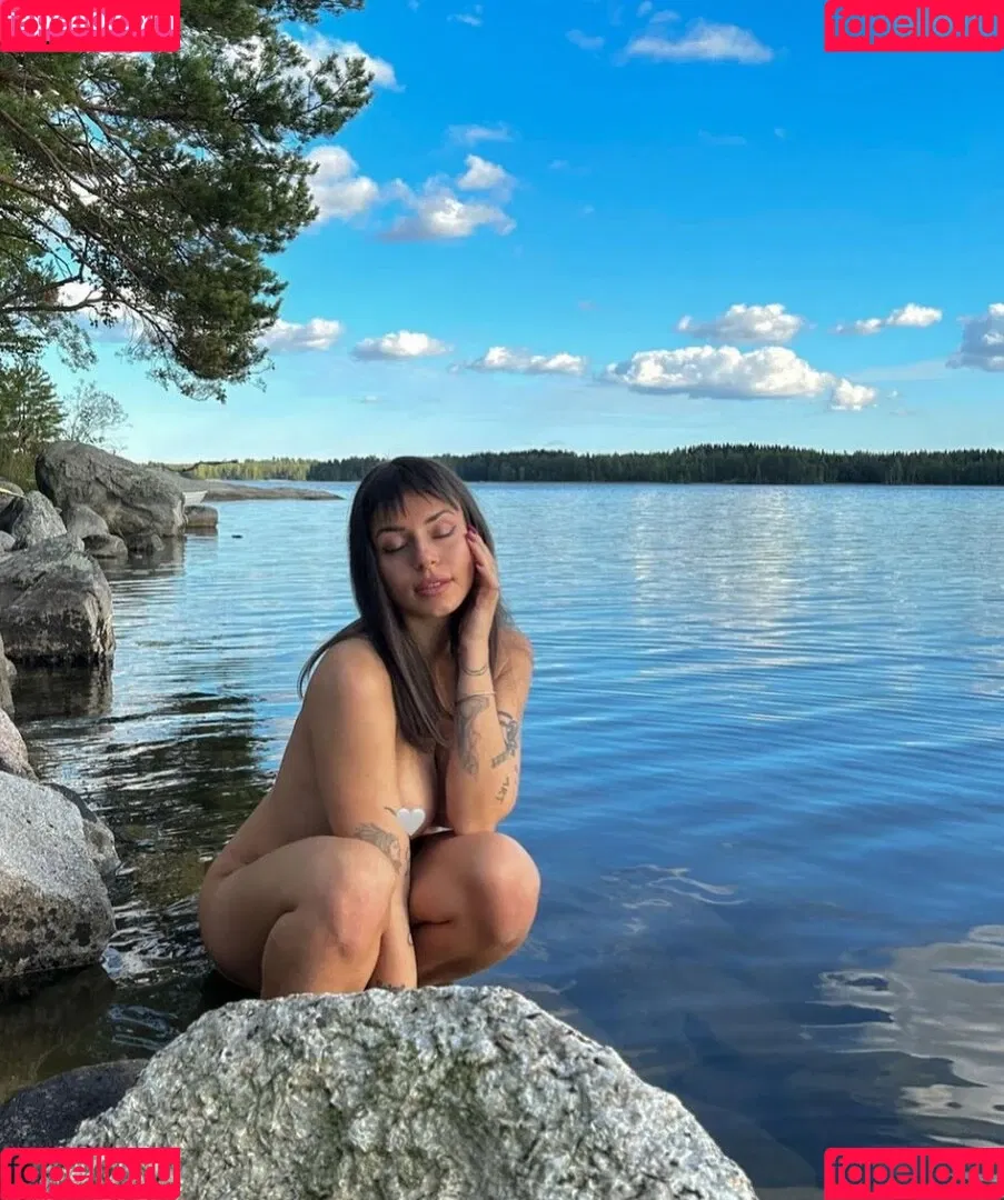 Honeybumofficial Onlyfans Photo Gallery 