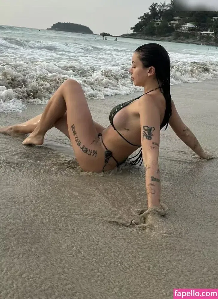 Honeybumofficial Onlyfans Photo Gallery 