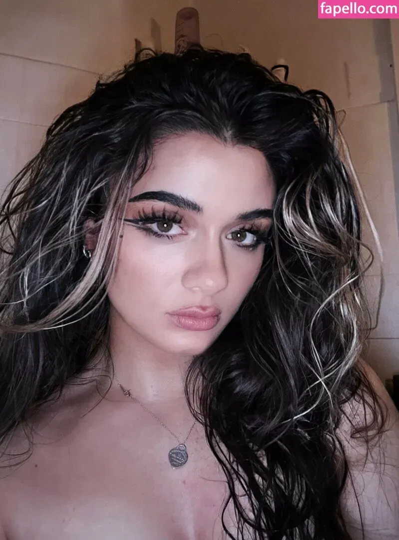 Ailincia Onlyfans Photo Gallery 