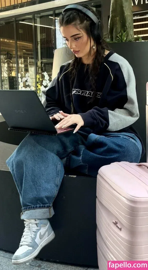 Ailincia Onlyfans Photo Gallery 