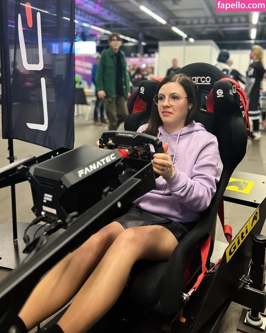 Katazuri Onlyfans Photo Gallery 