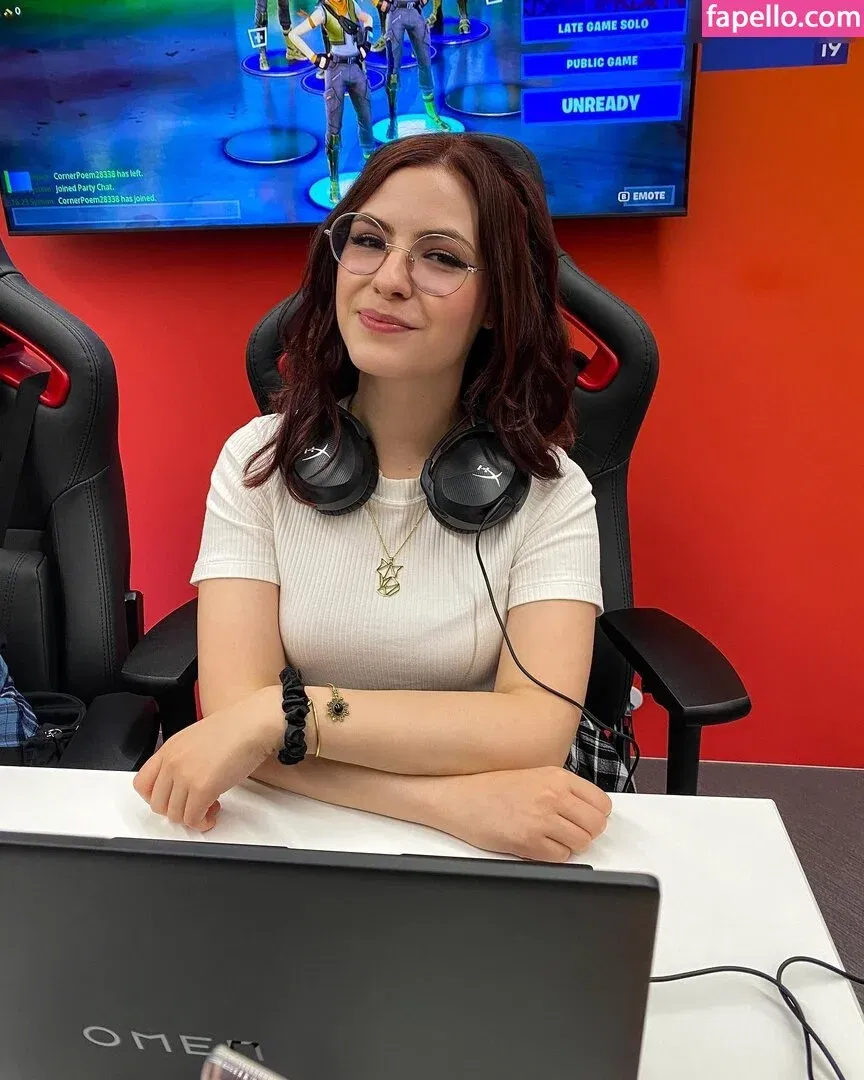 Katazuri Onlyfans Photo Gallery 