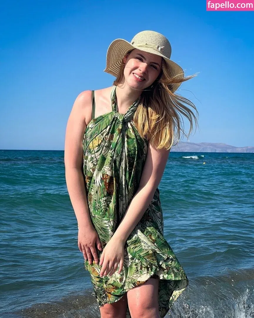 Katazuri Onlyfans Photo Gallery 