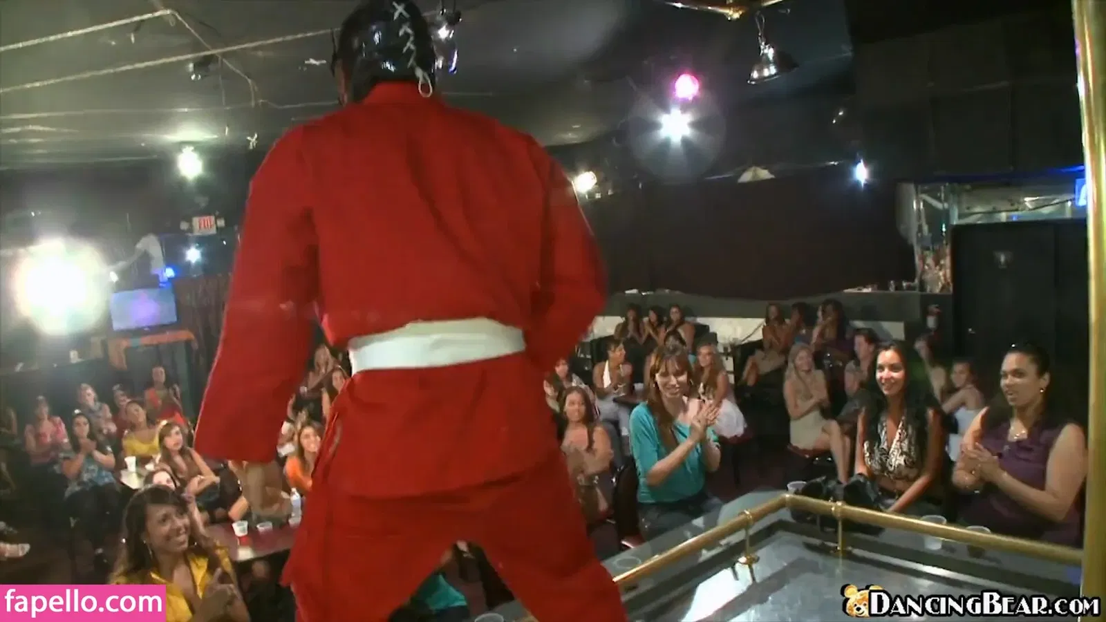 Dancing Bear Onlyfans Photo Gallery 