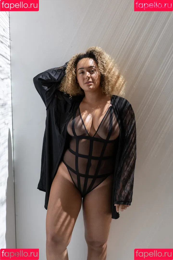 modernbritishrose Onlyfans Photo Gallery 