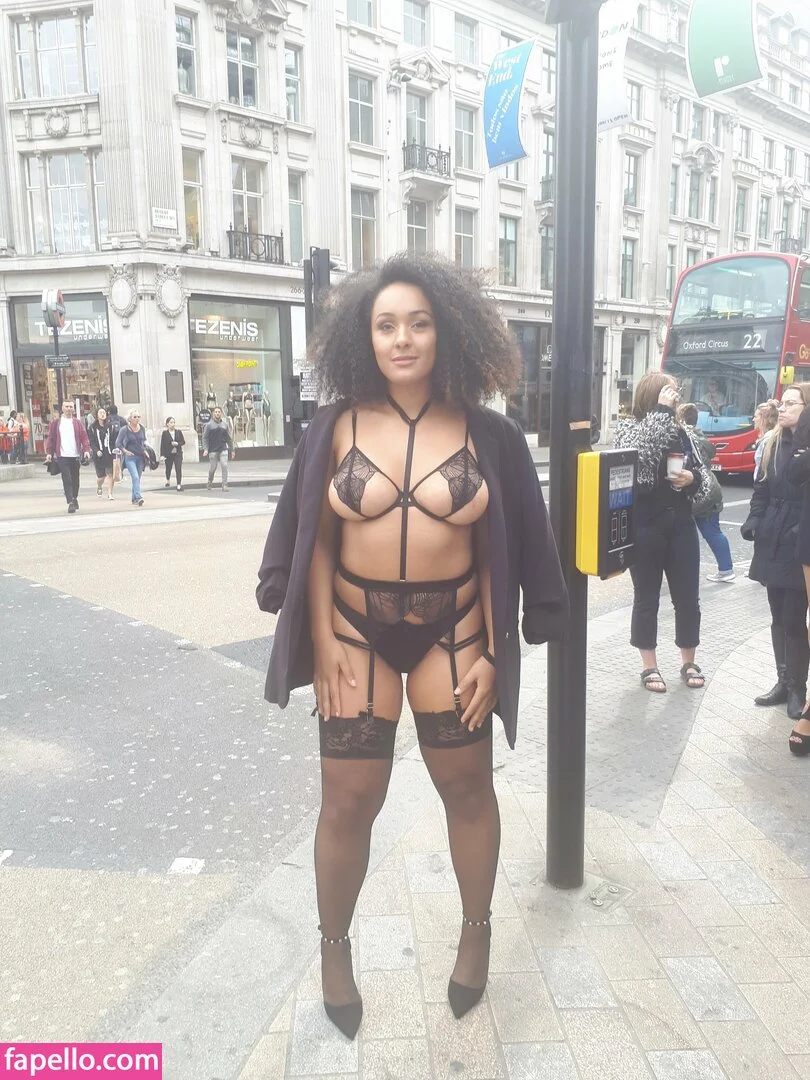 modernbritishrose Onlyfans Photo Gallery 