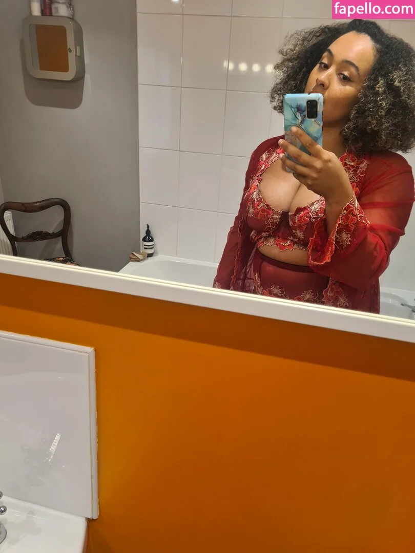 modernbritishrose Onlyfans Photo Gallery 