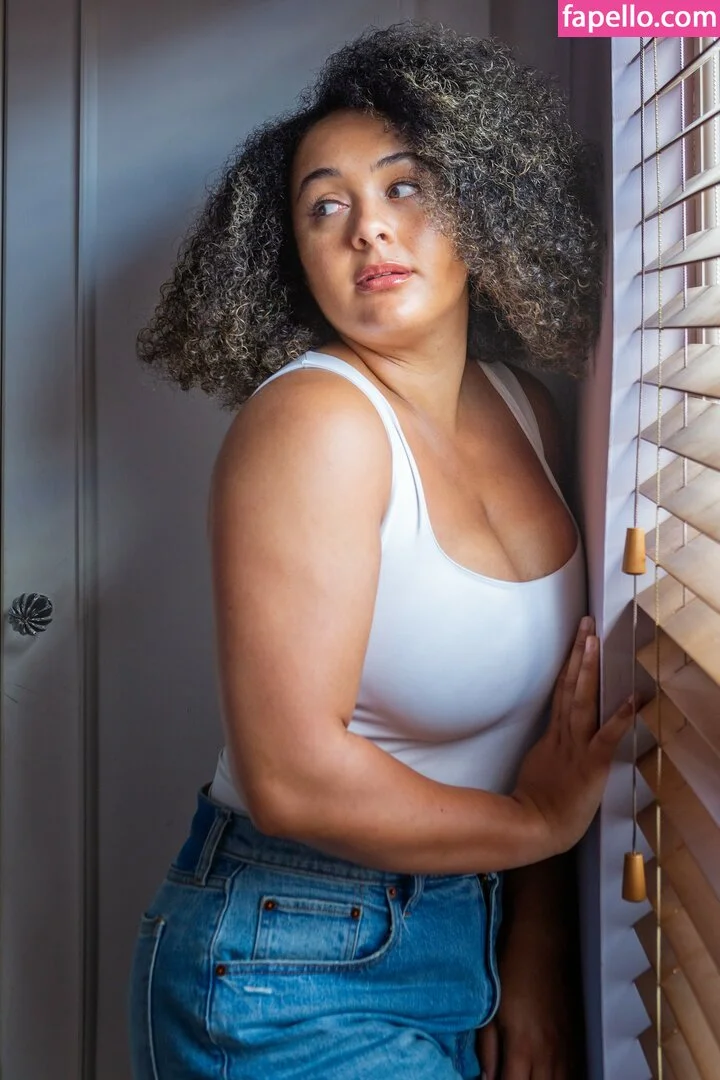 modernbritishrose Onlyfans Photo Gallery 