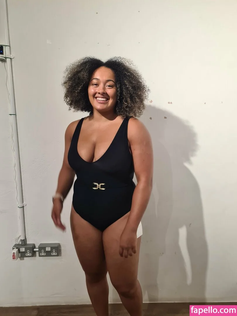 modernbritishrose Onlyfans Photo Gallery 