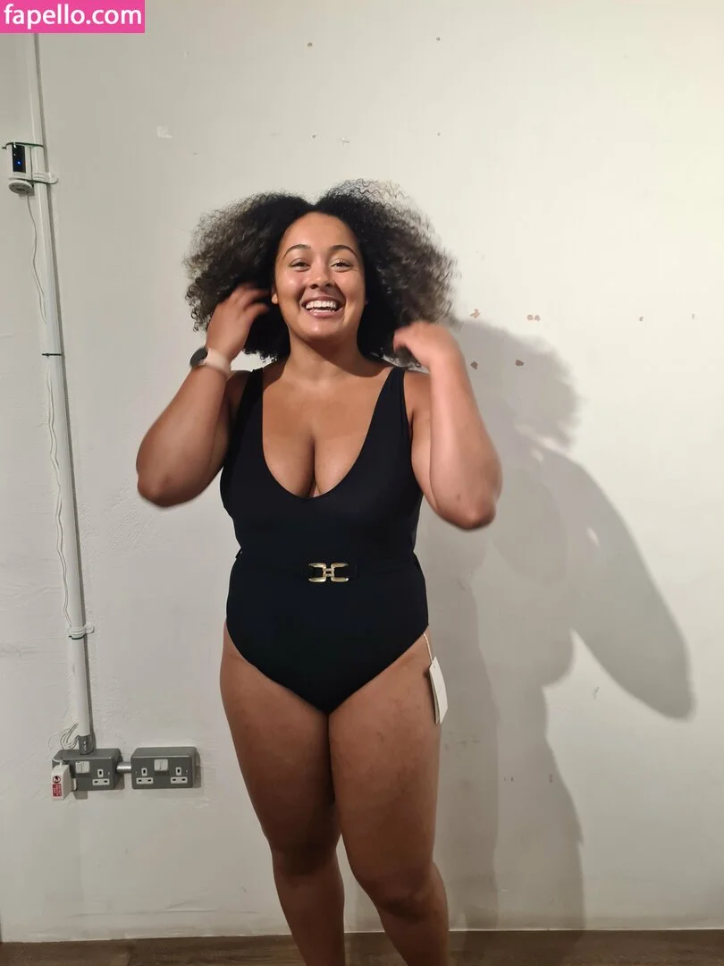 modernbritishrose Onlyfans Photo Gallery 