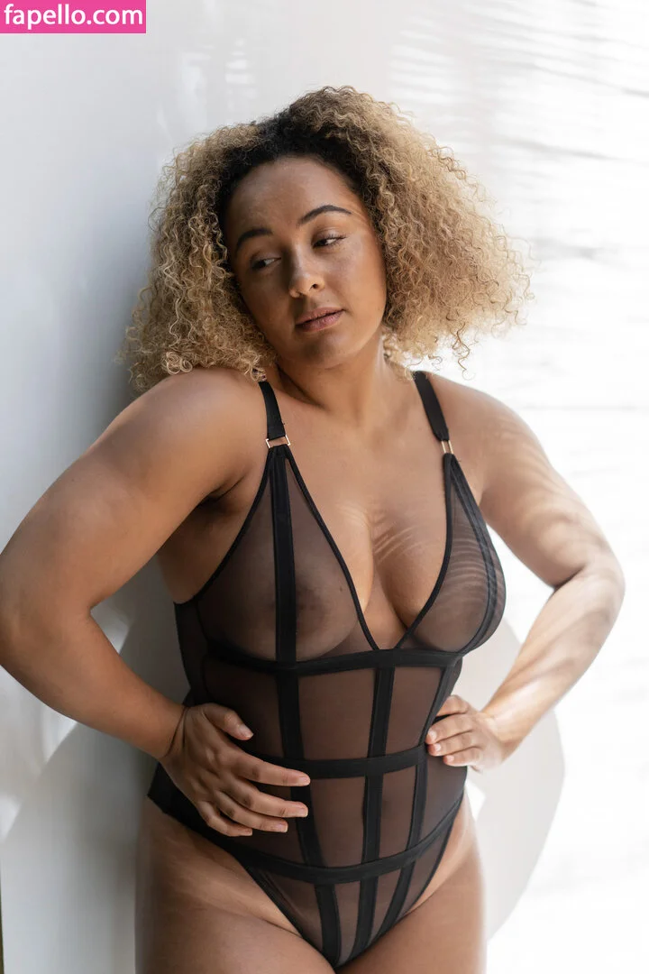 modernbritishrose Onlyfans Photo Gallery 