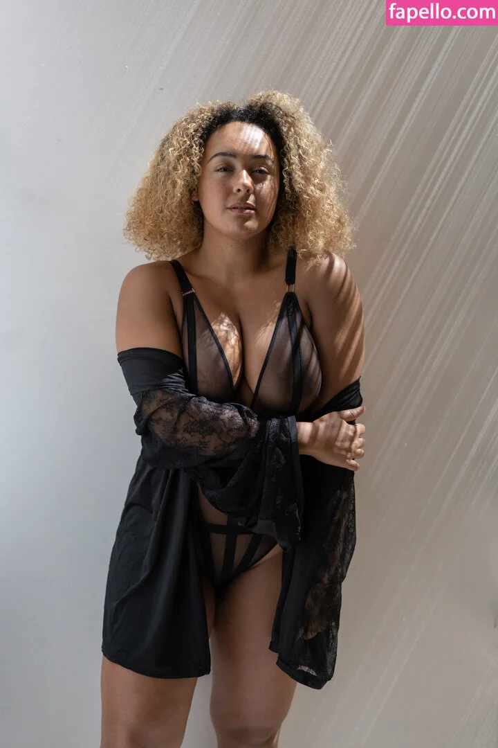 modernbritishrose Onlyfans Photo Gallery 