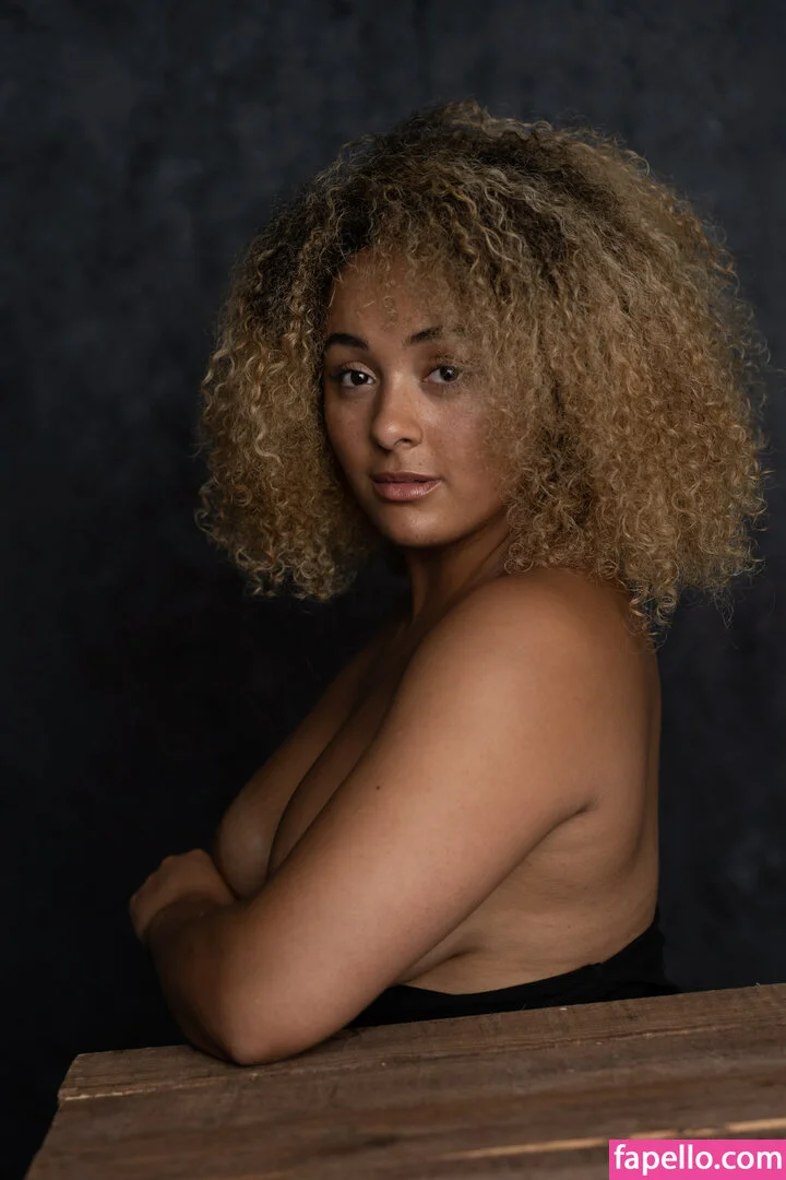 modernbritishrose Onlyfans Photo Gallery 