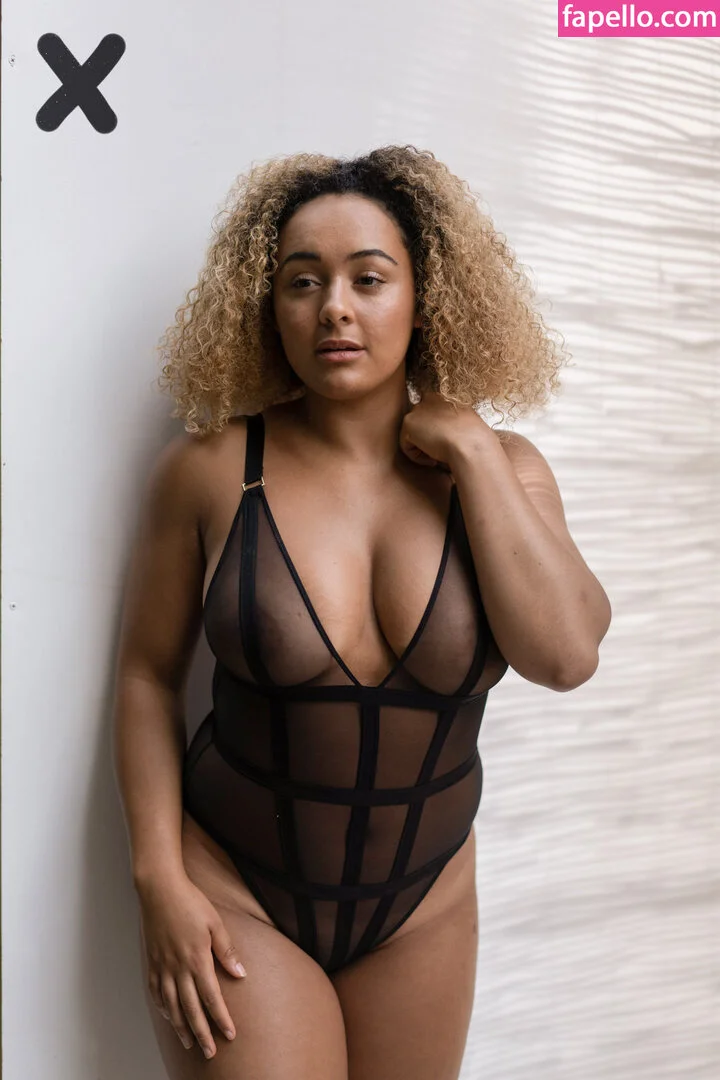 modernbritishrose Onlyfans Photo Gallery 