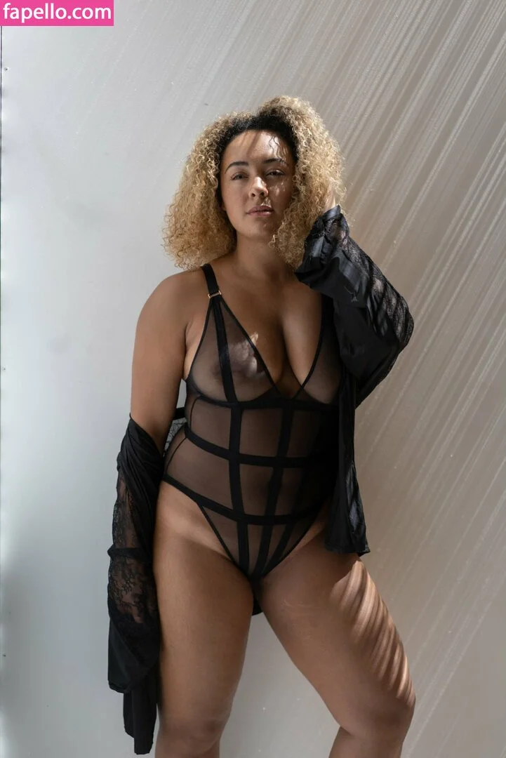 modernbritishrose Onlyfans Photo Gallery 