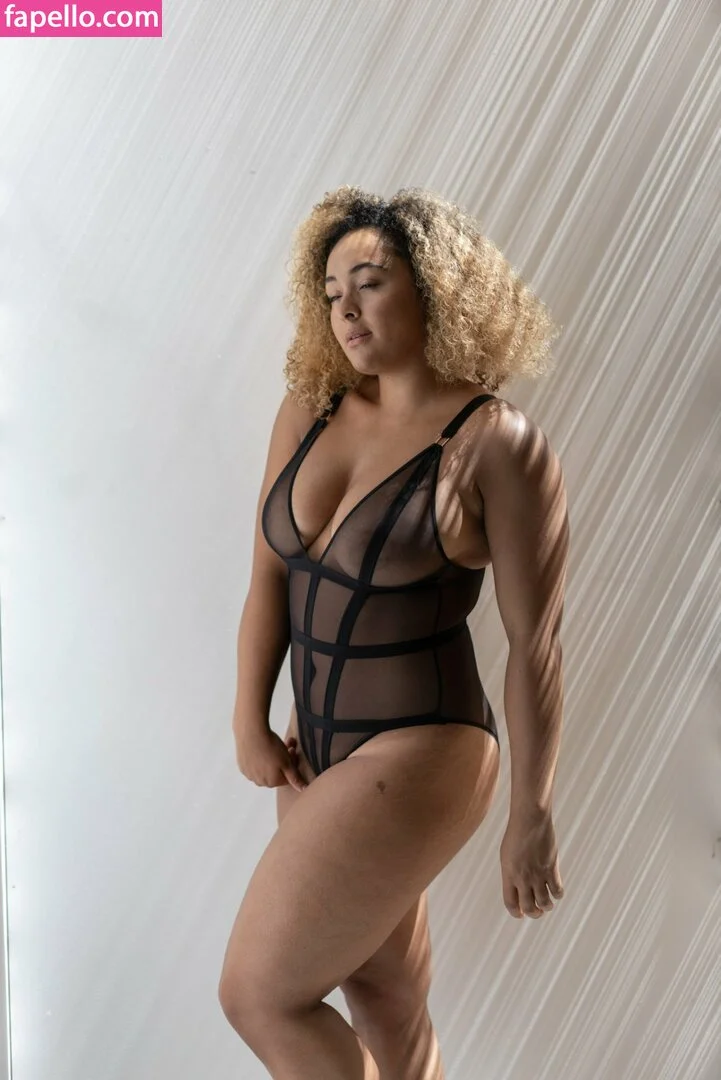 modernbritishrose Onlyfans Photo Gallery 