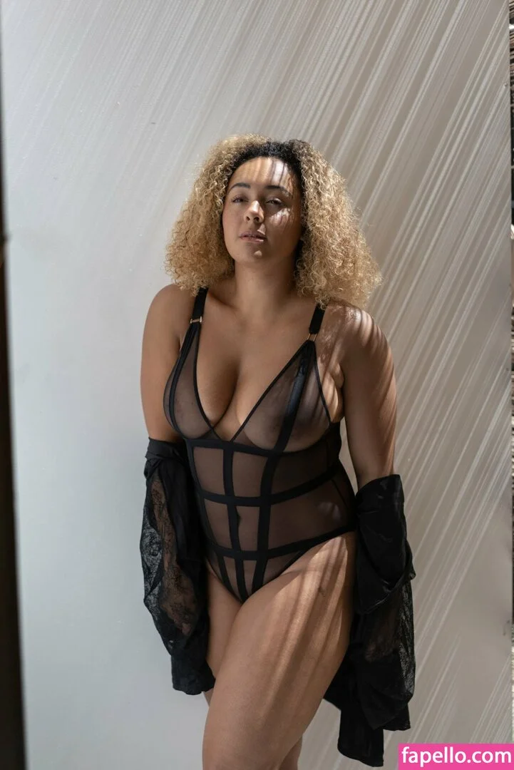 modernbritishrose Onlyfans Photo Gallery 