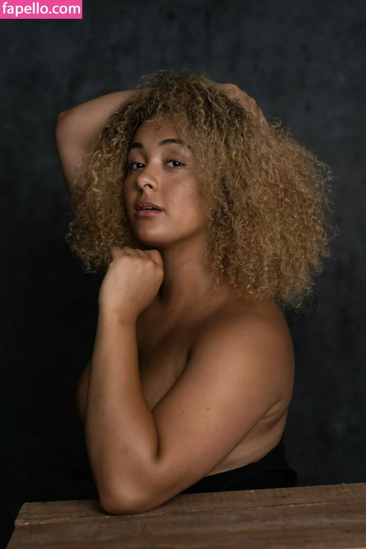 modernbritishrose Onlyfans Photo Gallery 