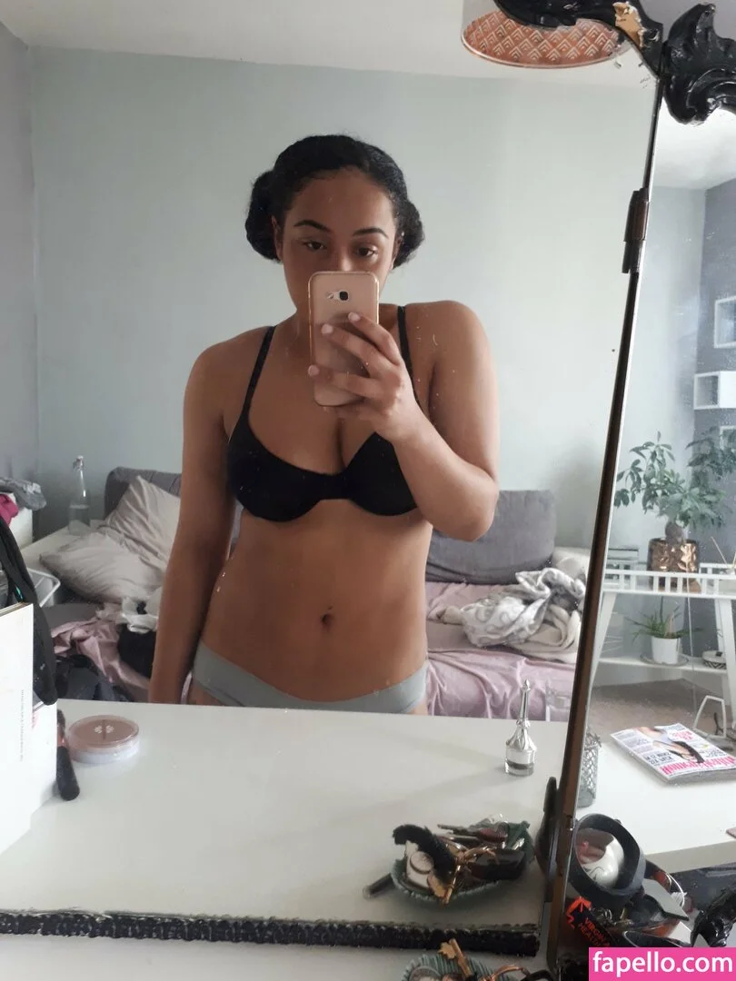 modernbritishrose Onlyfans Photo Gallery 