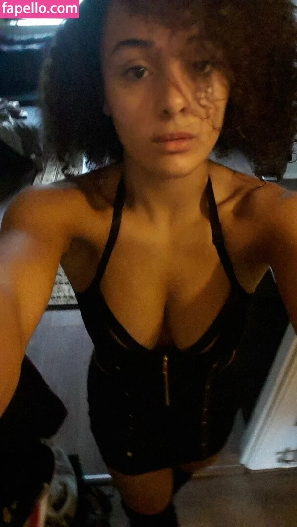 modernbritishrose Onlyfans Photo Gallery 