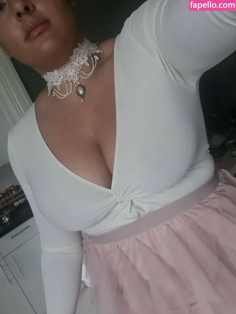modernbritishrose Onlyfans Photo Gallery 