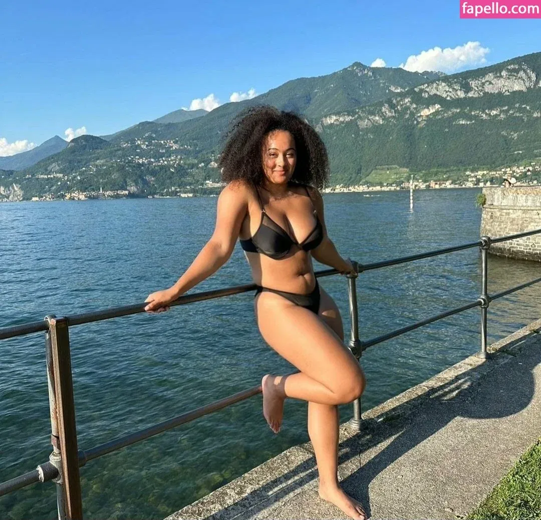 modernbritishrose Onlyfans Photo Gallery 