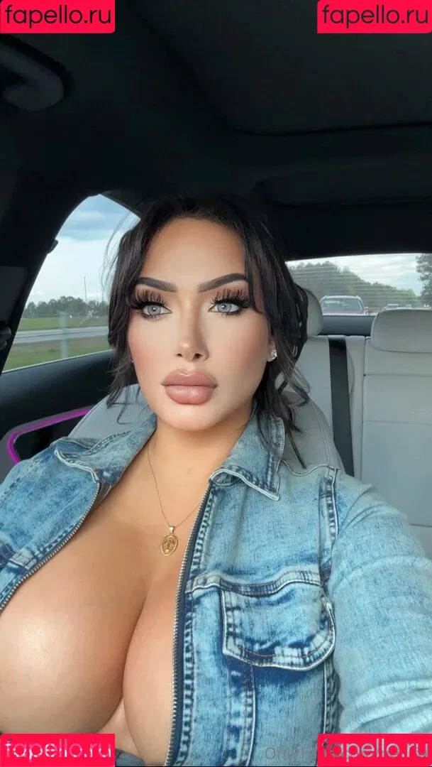 Anel Peralta Onlyfans Photo Gallery 